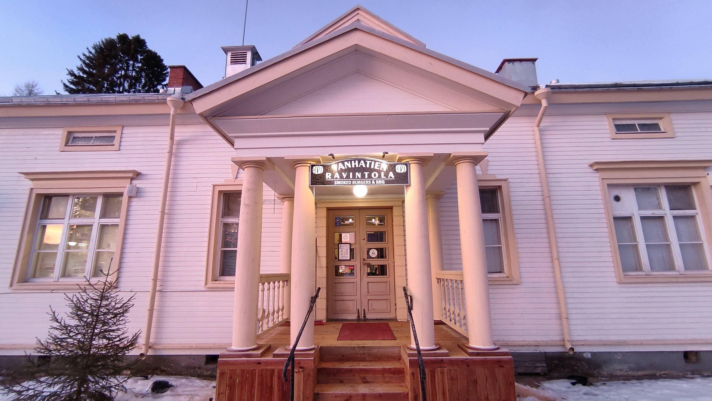 Smokehouse 299 Tyrnävä - Smoked Burgers & BBQ